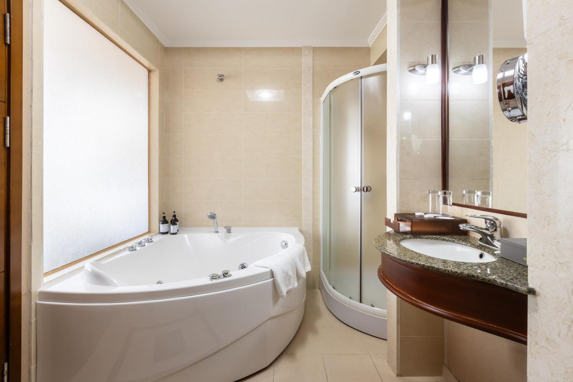 Otel Regardal 4*