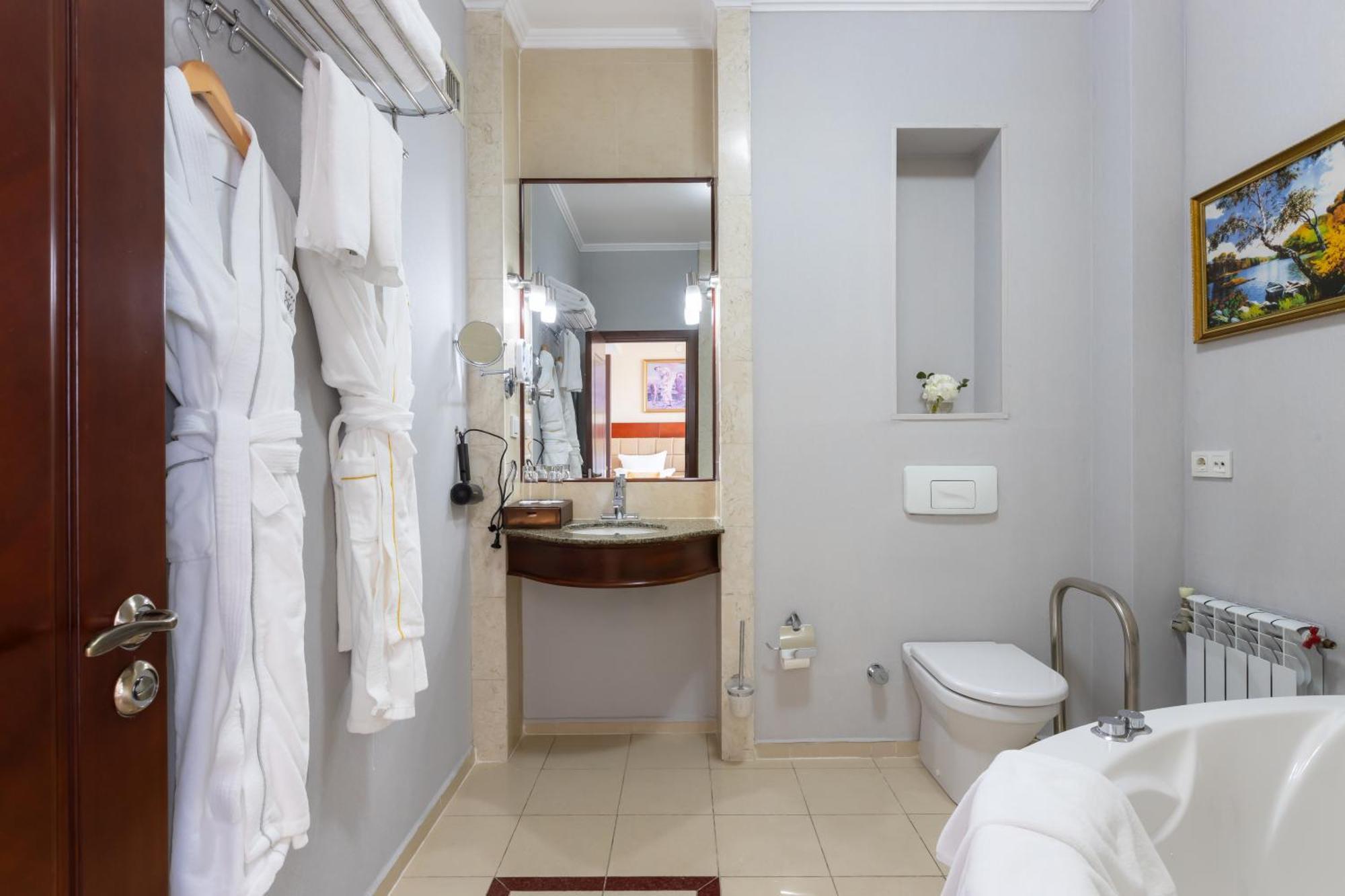 Otel Regardal Almatı